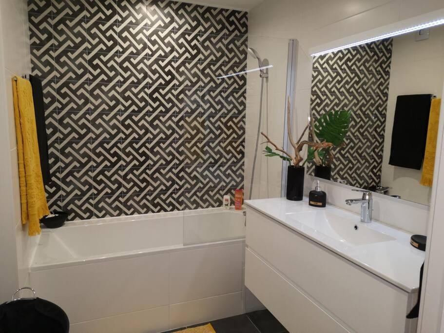 Appartement Cocooning Calme Орлеан Екстериор снимка